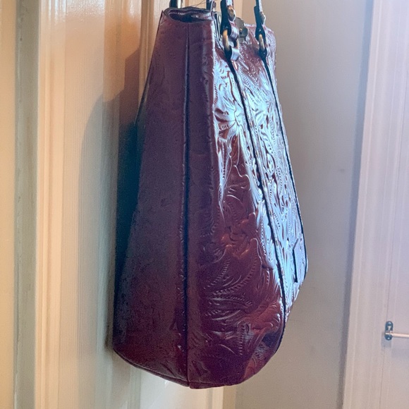 NWT REG. $249
PATRICIA NASH BENVENUTO XL TOTE
COLOR OCHRE
(EARTHY RED) - Picture 6 of 9